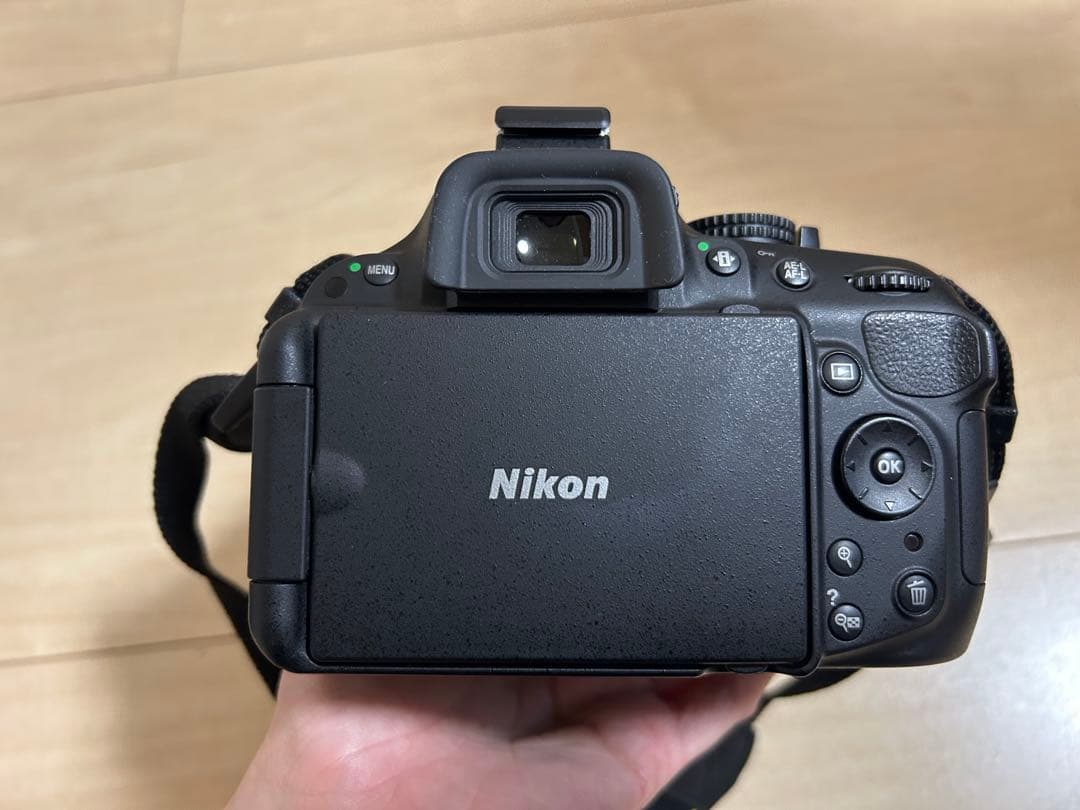 Nikon D5200 18-55 VRキット