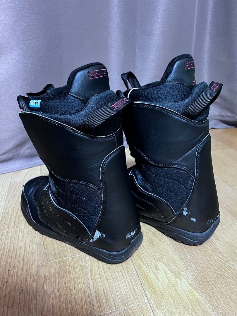 お値下げ中！バートン　MINT BOA WIDE 24.5cm