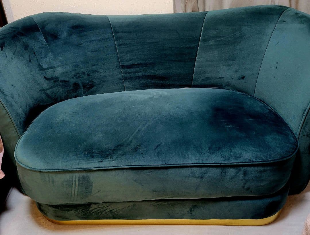 送料込み ２月で処分最終値下げ　ダークグリーン ベルベット 2人掛けソファ