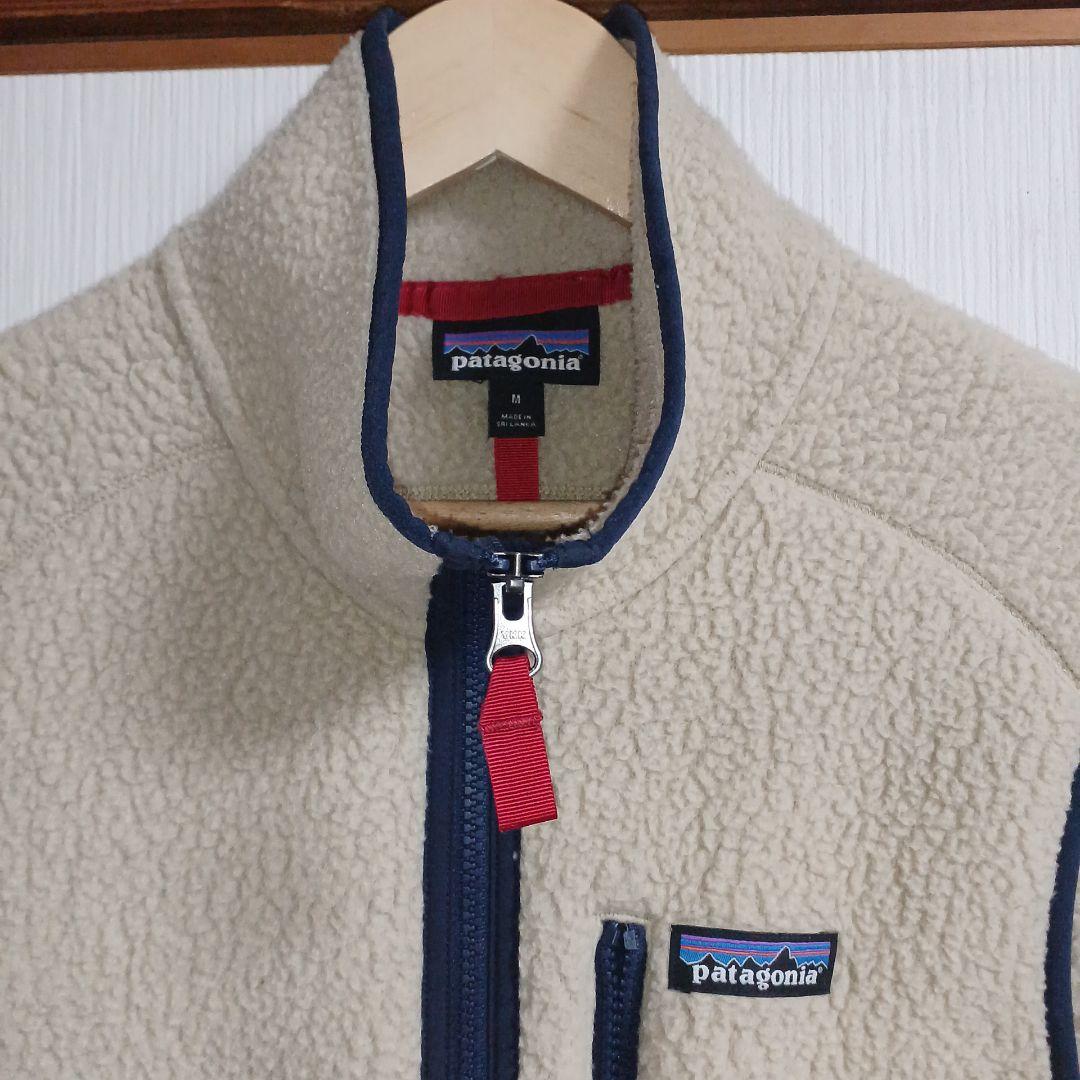 patagonia フリースベスト M クリーム色