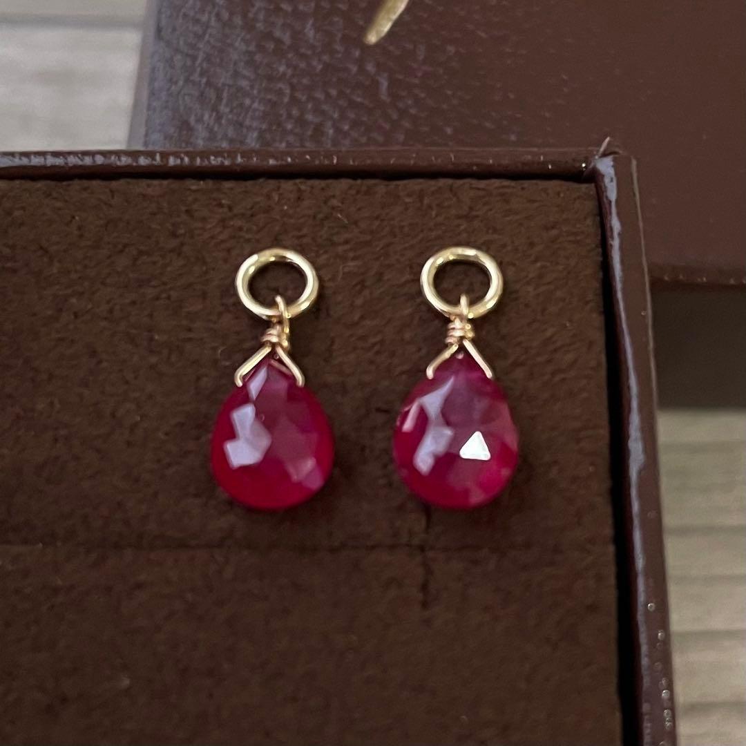 アガット　k10 ピアスチャーム　ルビー　ドロップカット