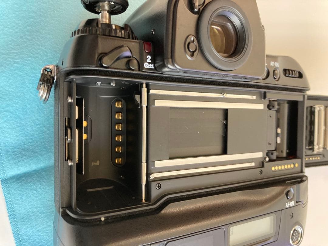 ニコン Nikon F5 ボディ フィルム 一眼レフカメラ