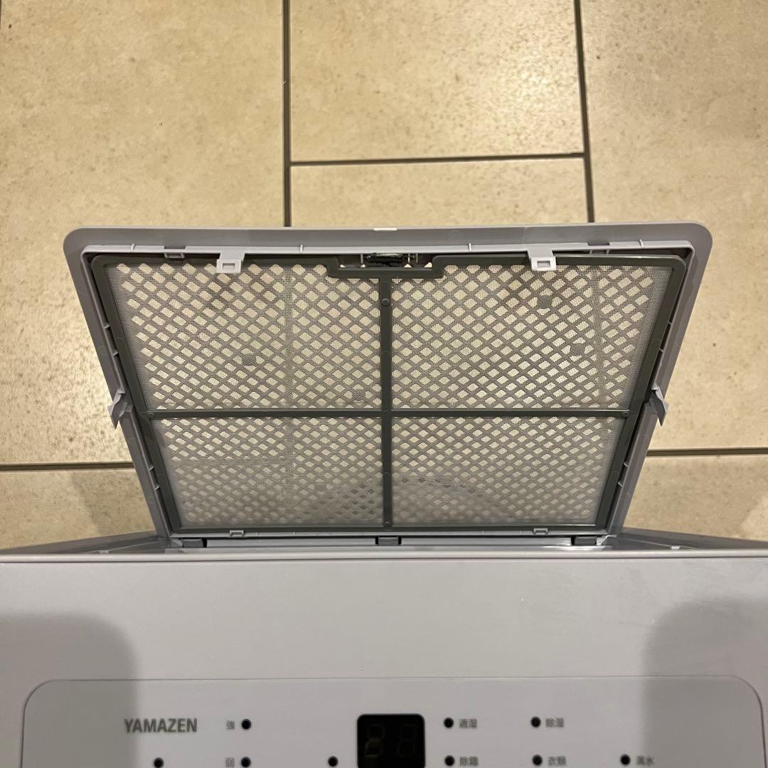 美品 2024年製 除湿機 YAMAZEN 山善 EDC-H60(LGR)