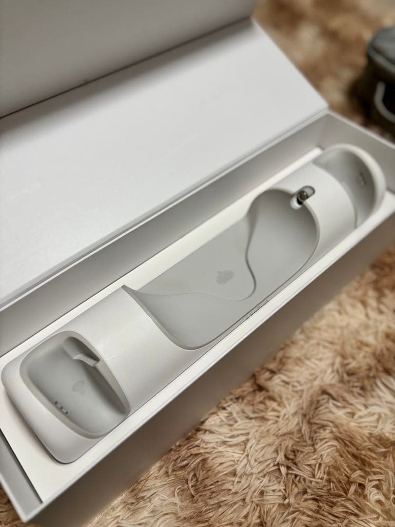  Quest 2（256GB）＋ ANKER 充電機能付きスタンドセット