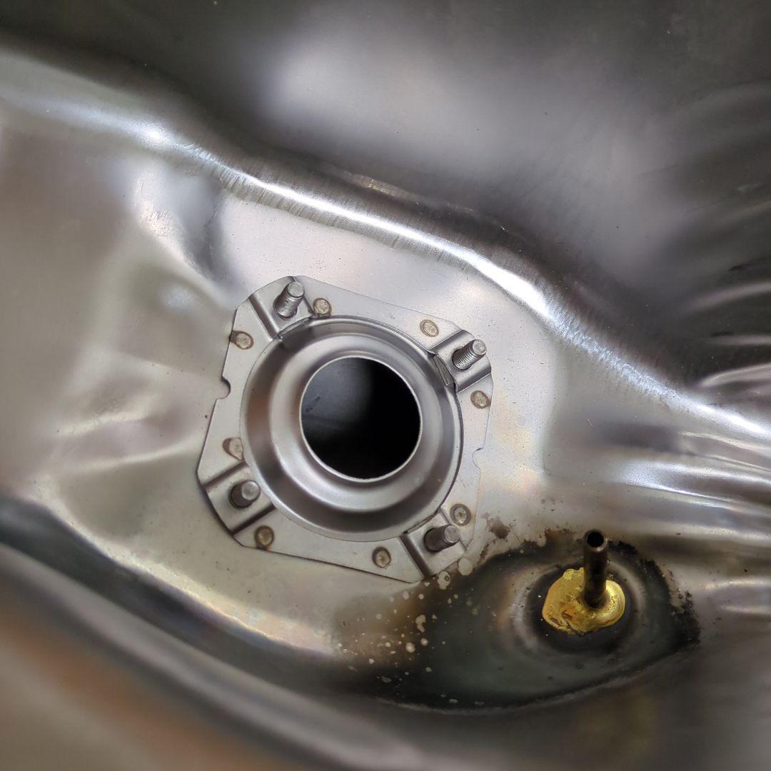 未塗装 ガソリンタンク 12L 3.2GAL カフェレーサー対応　汎用　タンク