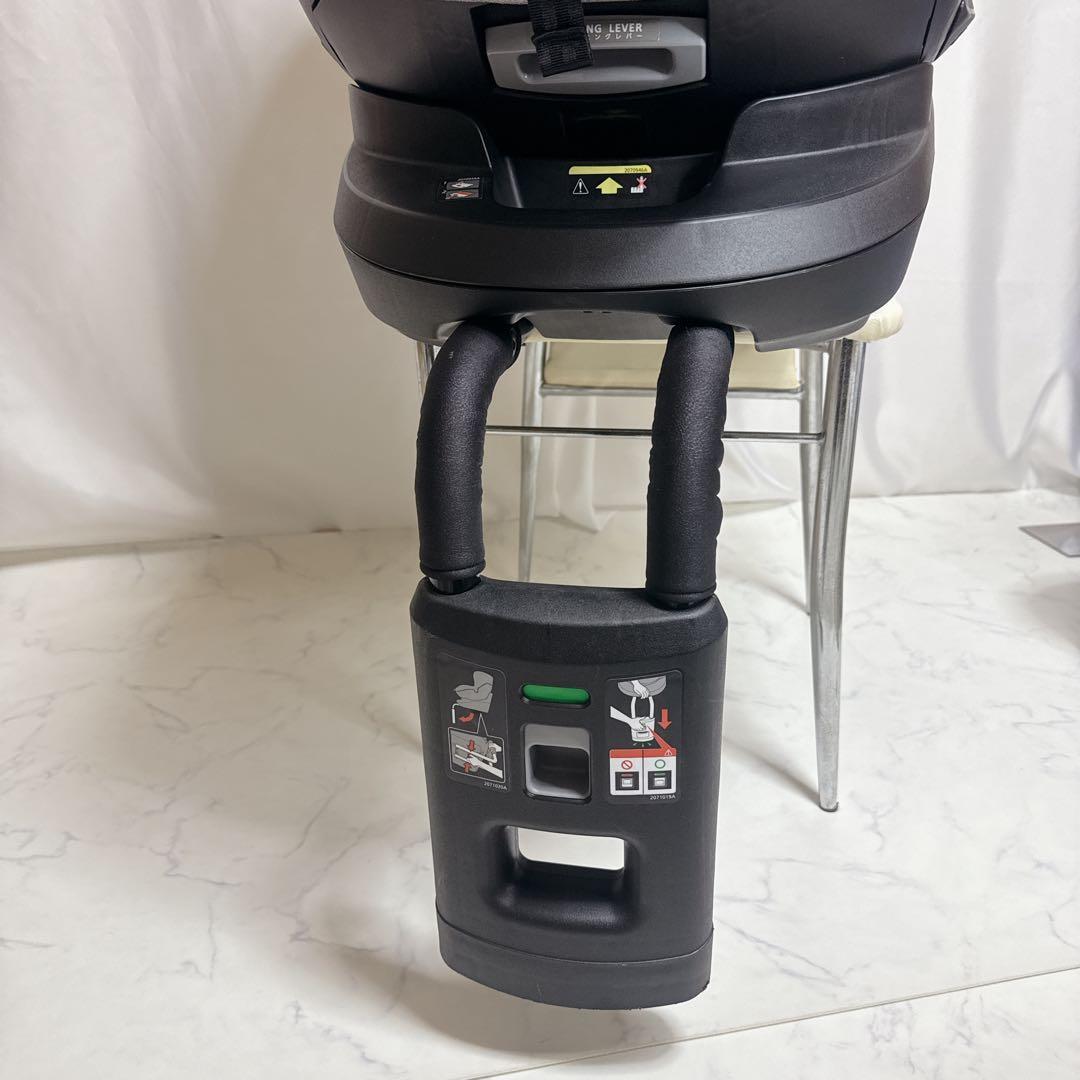 エールべべ クルット 4i グランス ISOFIX チャイルドシート 回転式 黒