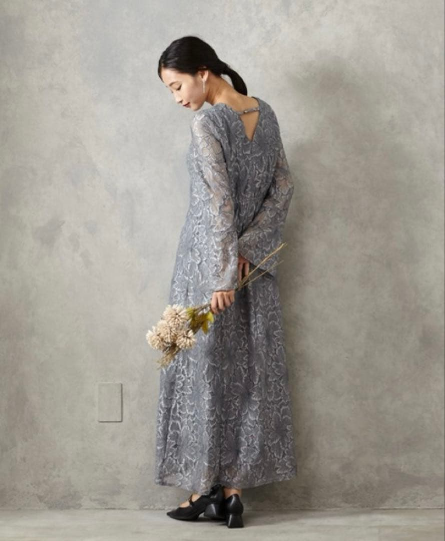 AIMER フラワーモチーフレース袖付きロングドレス