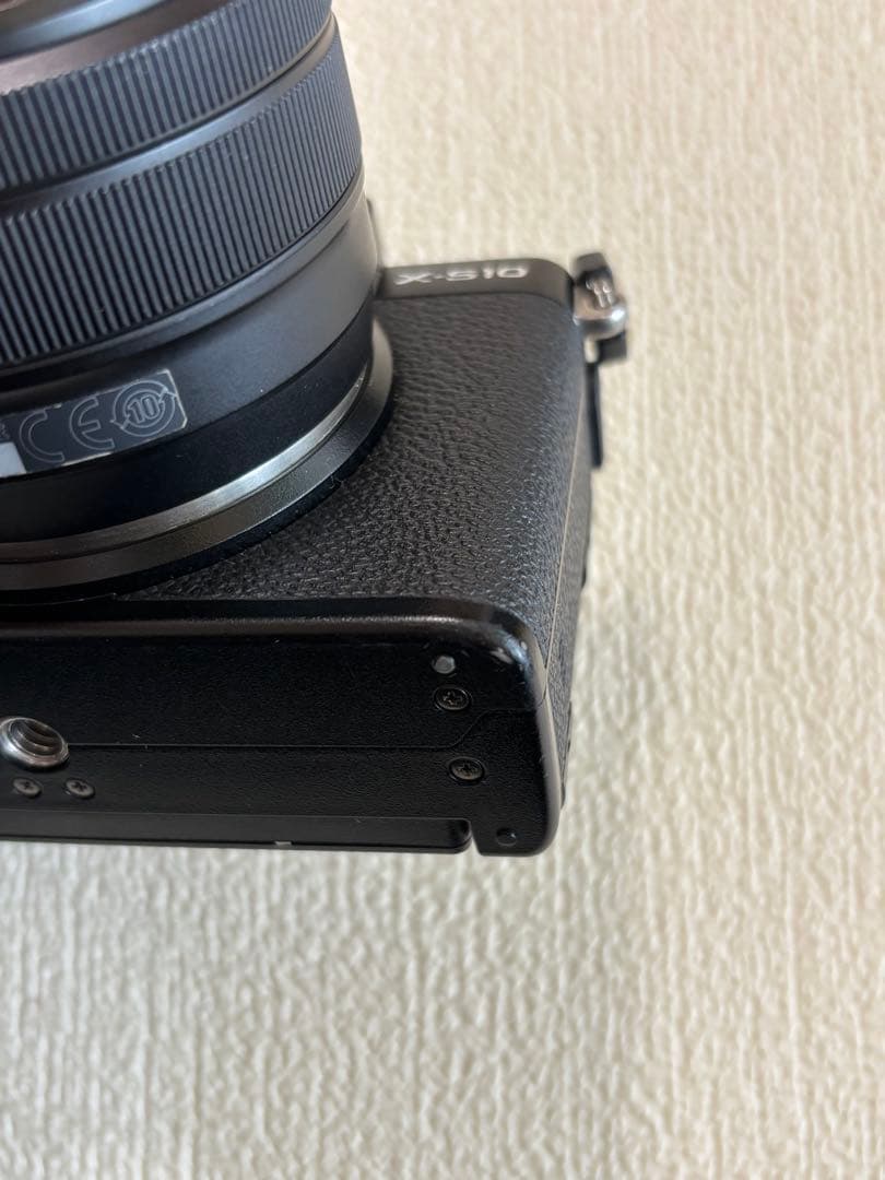 Fujifilm X-S10 ミラーレス一眼