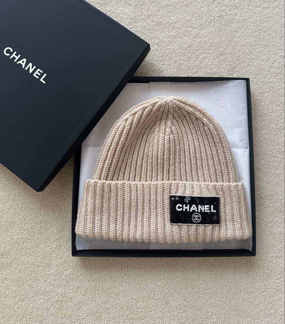 CHANEL シャネル　ニット帽　ビーニー　スパンコール　新品　ベージュ