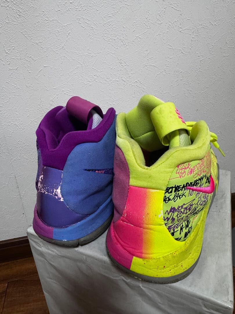 NIKE Kyrie4 Confetti スニーカー27.5cm