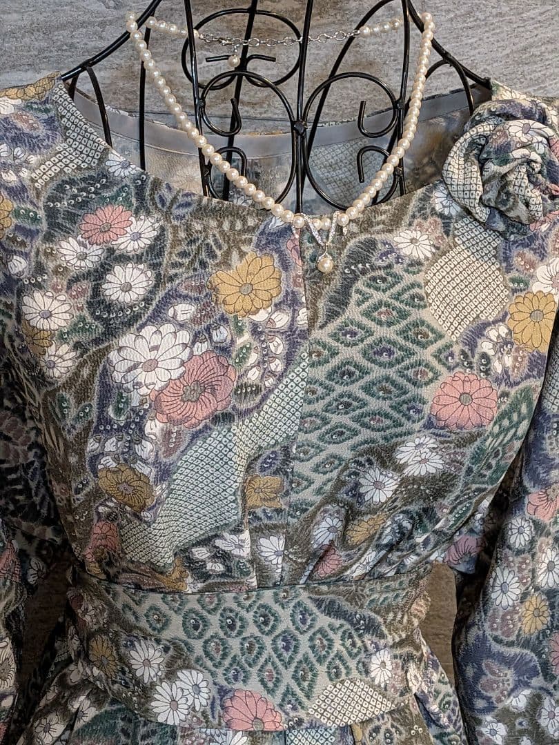 A264着物リメイク辻が花柄Aラインワンピース★リボン・ブローチ