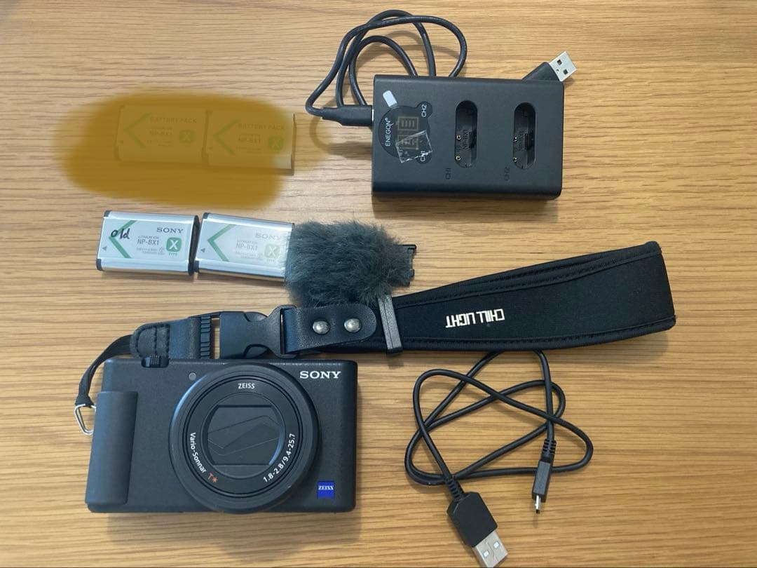 SONY ZV1コンパクトデジタルカメラ 本体 バッテリー2個付き