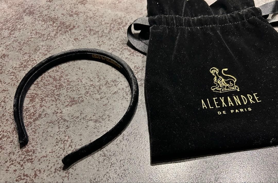 最終値下げ アレクサンドルドゥパリ　ベロアカチューシャ　ブラック