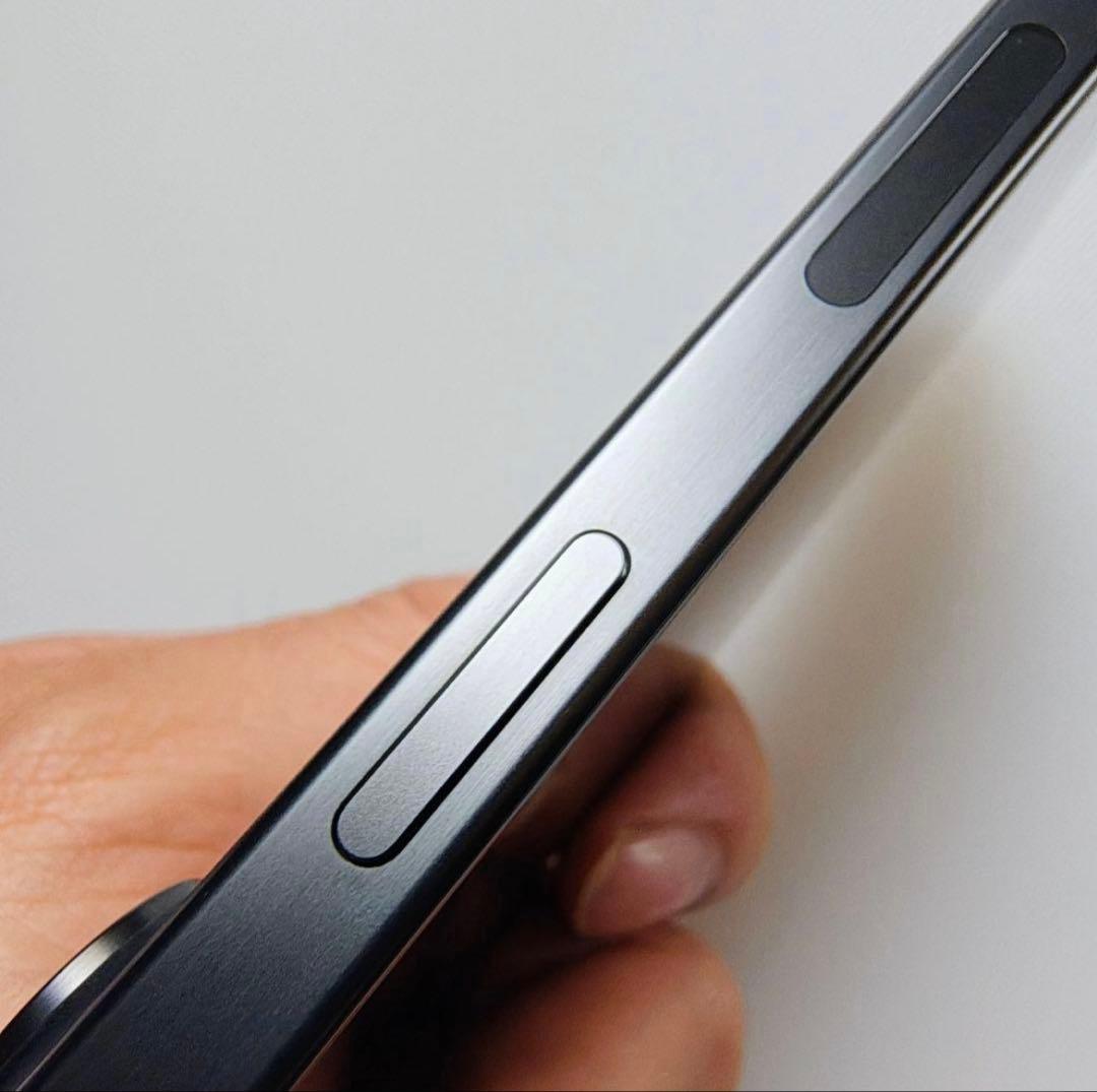 iPhone 15 Pro 256GB ブラックチタニウム