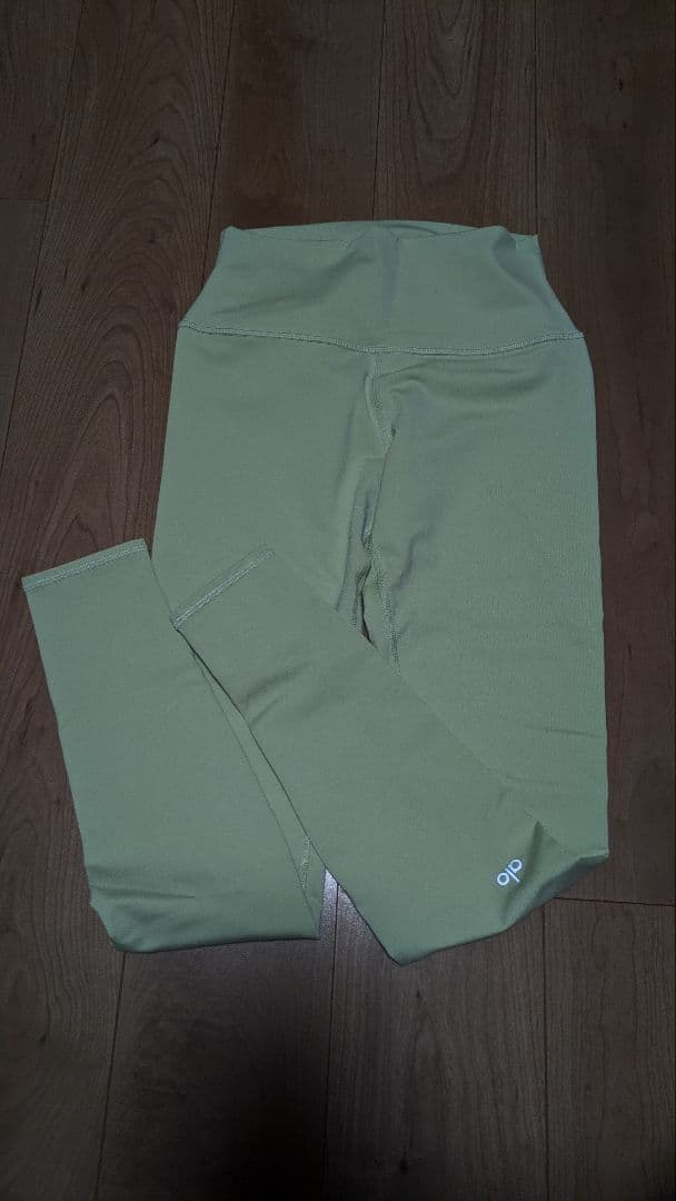 alo yoga ハイウエスト レギンス