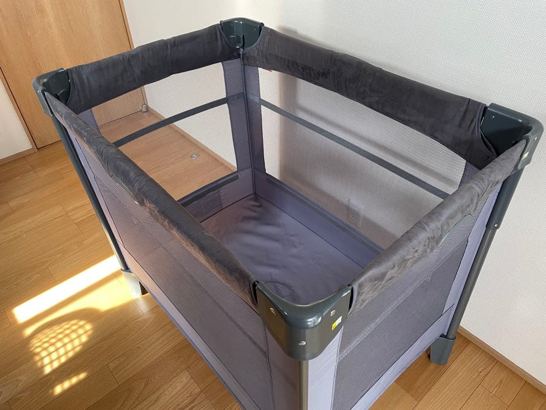 美品　Aprica　アップリカ　ココネルエアープラス　ベビーベッド