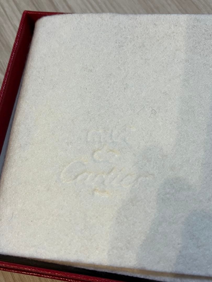 Cartier バーガンディ ケース