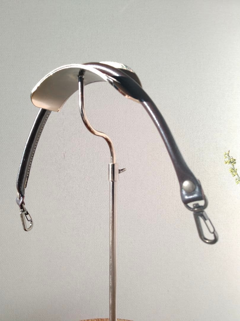 『丸みを帯びた2way巾着バッグ』(М) 　ミナペルホネン