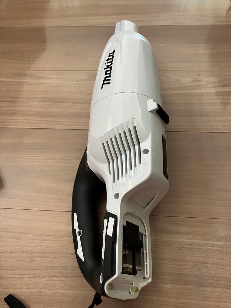 マキタ　コードレス掃除機　CL281FDZW