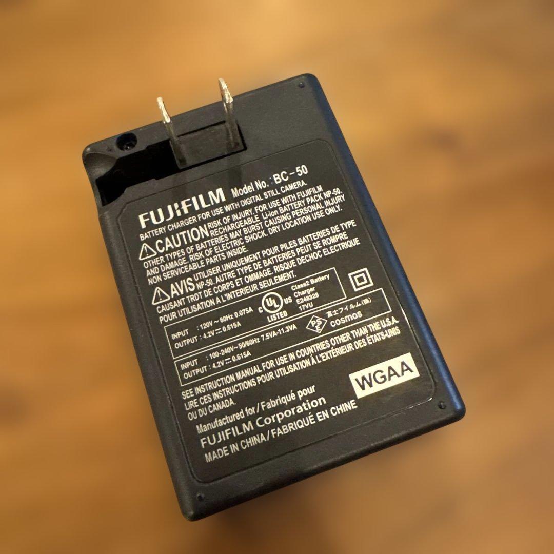 【美品】デジカメ FUJIFILM FINEPIX F60 fd 動作確認済み