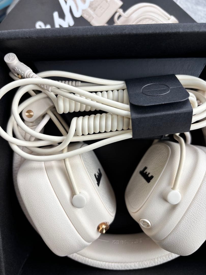 Marshall Major V ワイヤレスヘッドフォン ホワイト