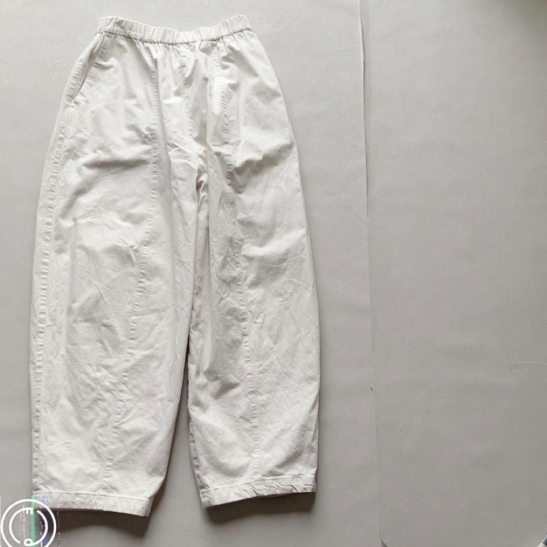 かぐれ　コットンボリュームパンツ　ホワイト　アーバンリサーチ　ゆったり　ワイド