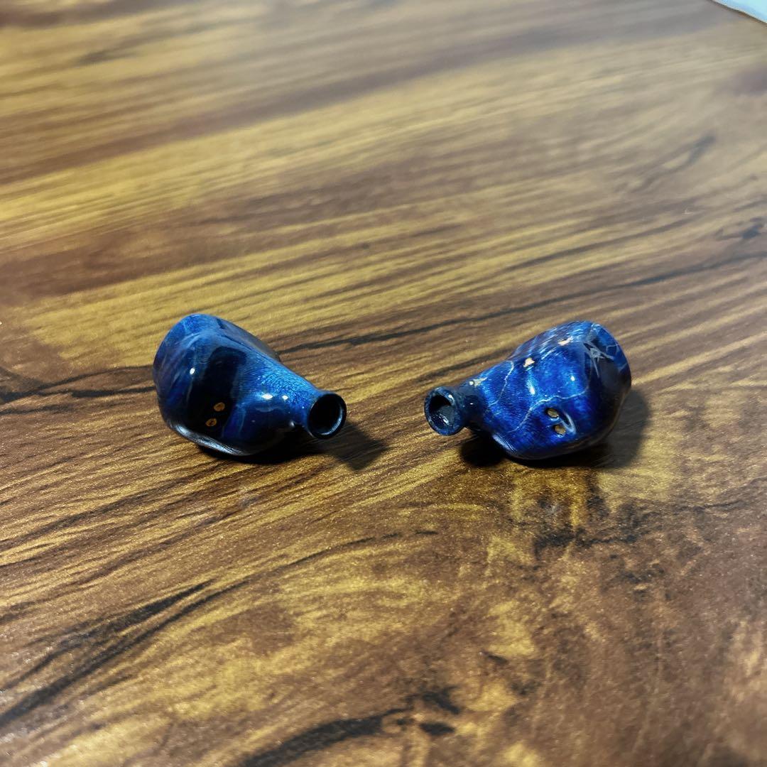 イヤホン Noble Audio FoKus Prestige