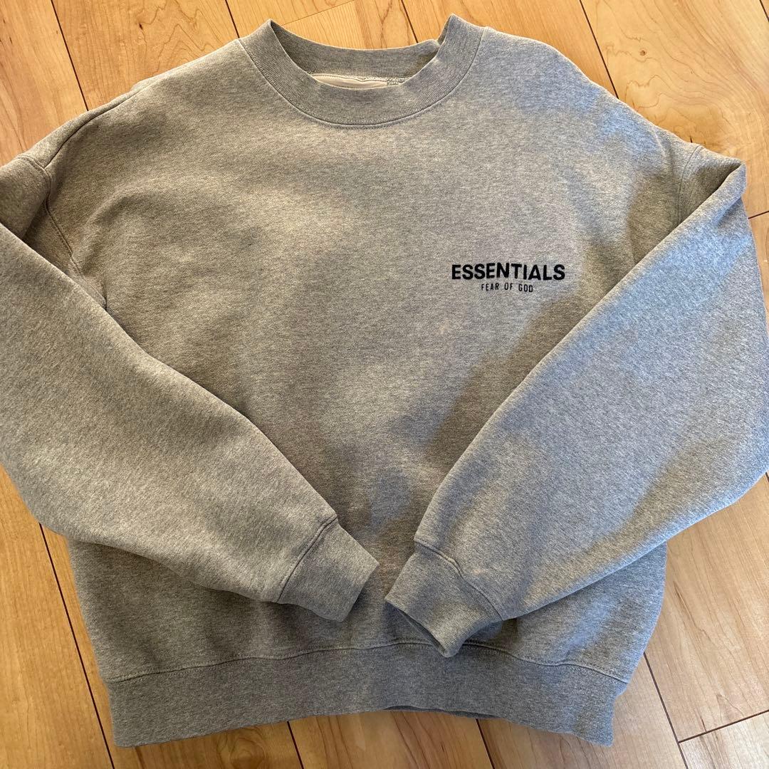 essentials crewneck スウェット