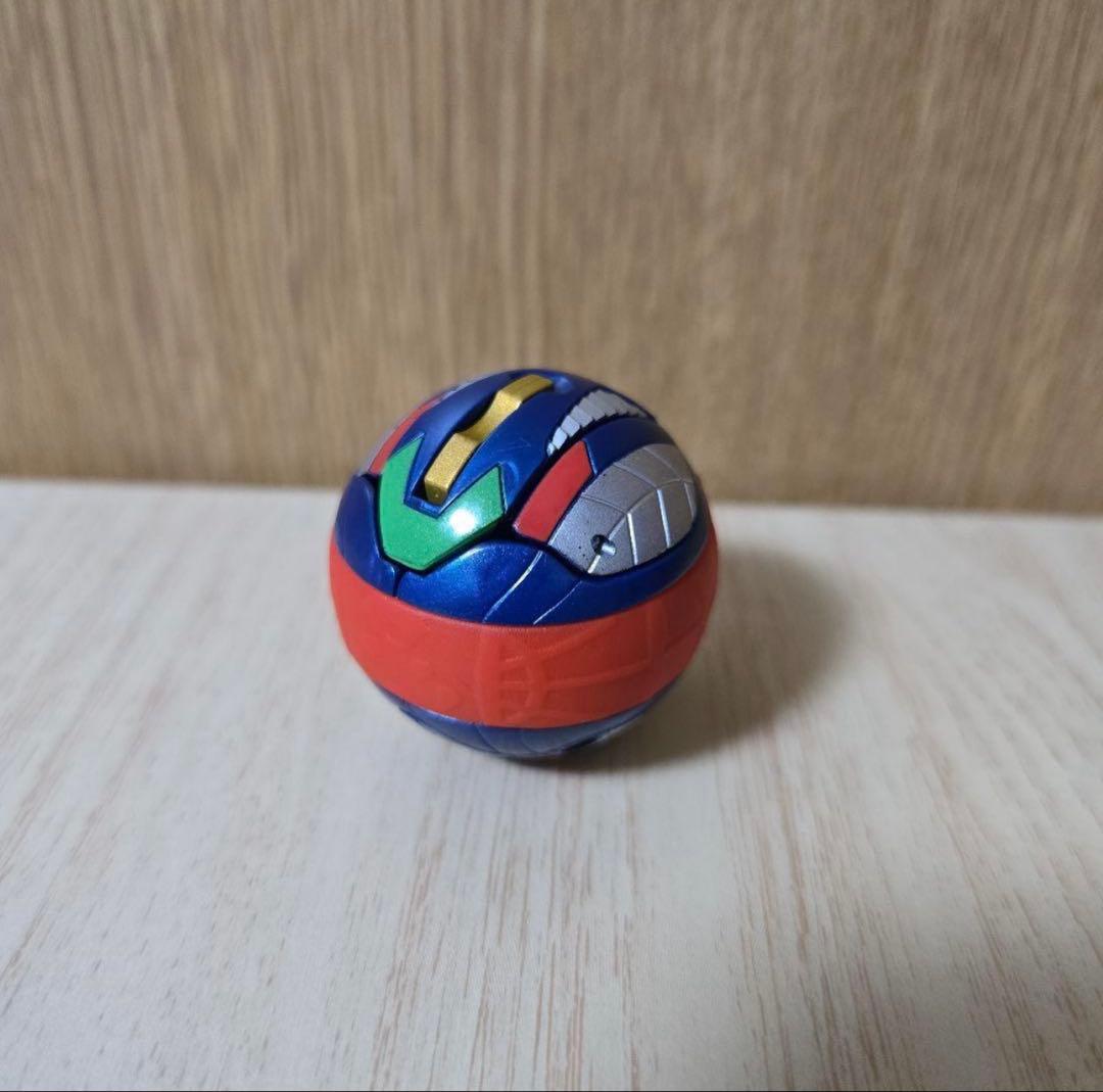 爆丸　轟ガリュウ 瞬ホルス 羅ビヨンド 3体セット 爆テク36㎜