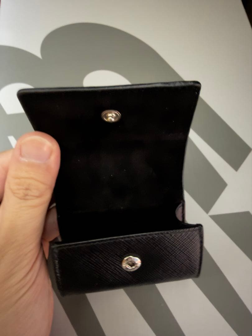 PRADA airpods pro ケース サフィアーノレザー