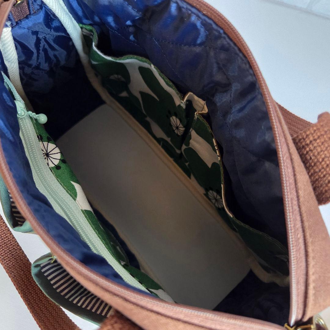 JUNE様　ポケットいっぱいトートバッグ(M)　ハンドメイド