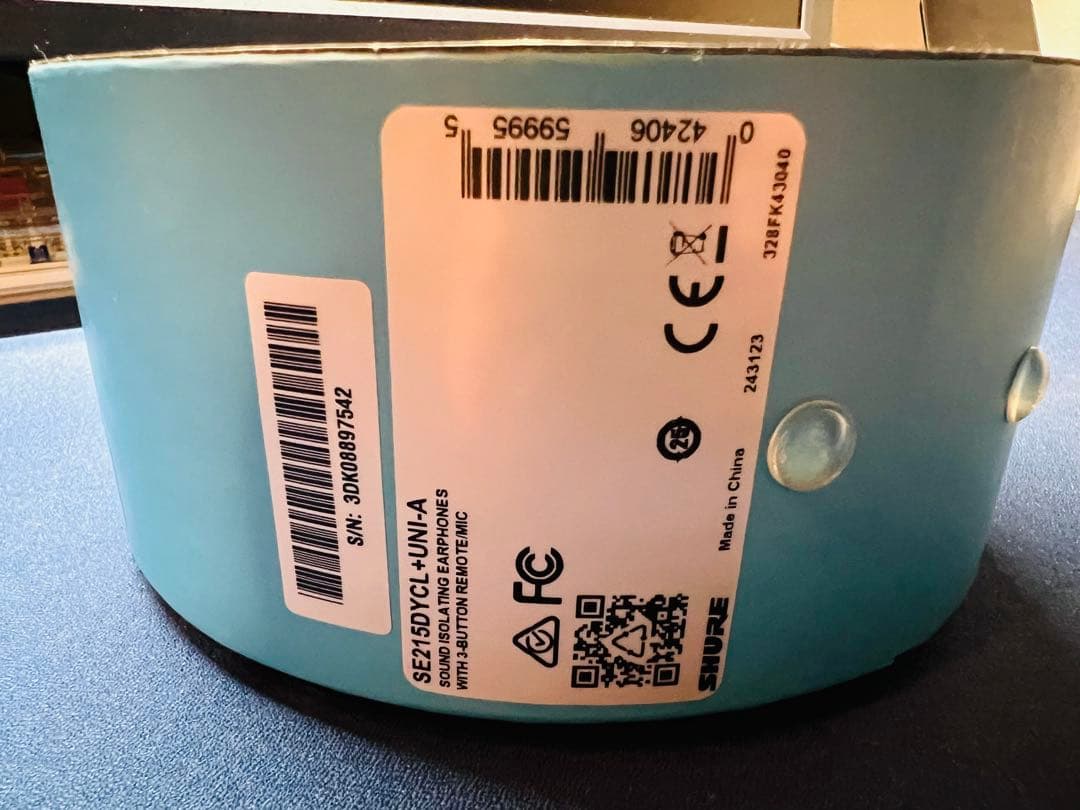 極美品　SHURE AONIC 215 SE215