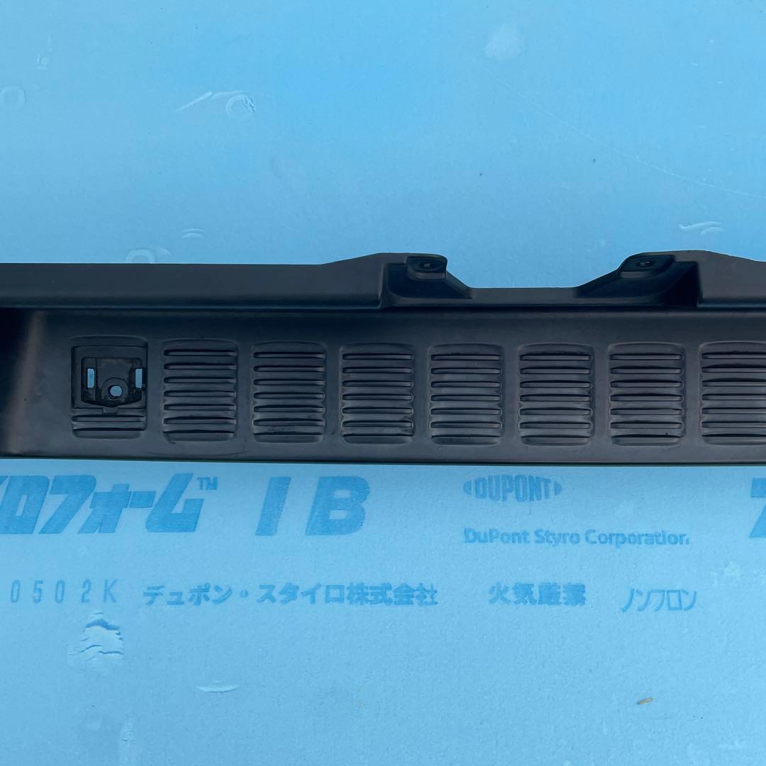 ハイエース　純正　リアバンパー　シルバー　標準