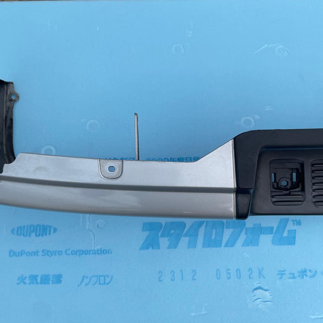ハイエース　純正　リアバンパー　シルバー　標準