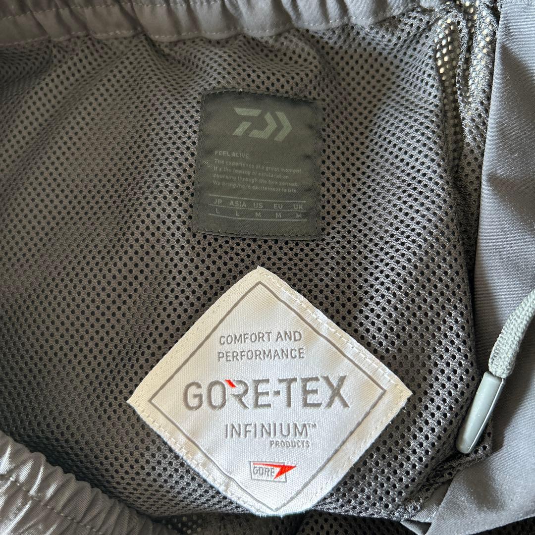 パンツ TECH HIKER MOUNTAIN SHORTS GORE-TEX