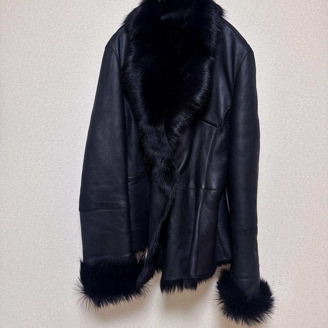 ムートン　ジャケット 羊革 ラムスキン 黒 M~L ブラック 毛皮 コート 美品