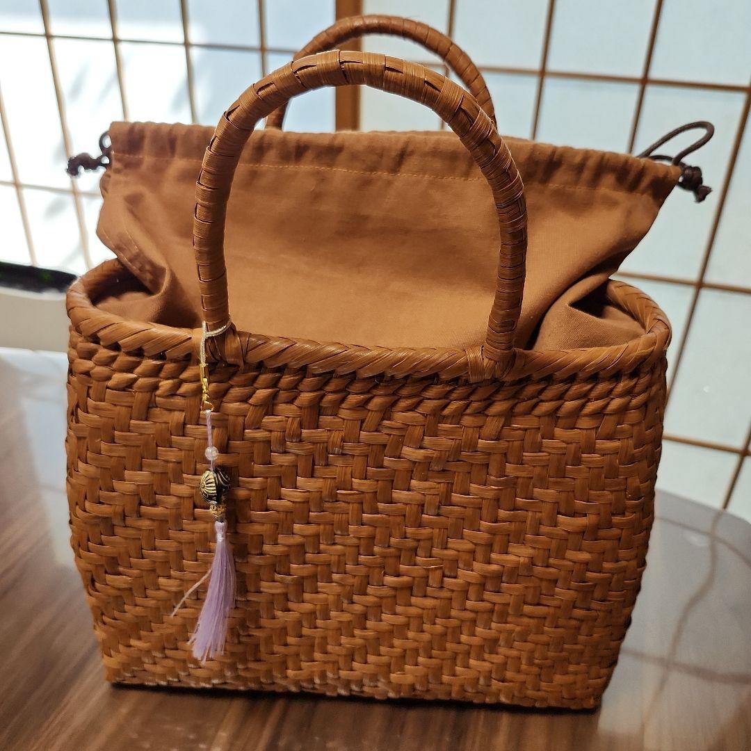 山葡萄ブラウン かごバッグ タッセル付き
