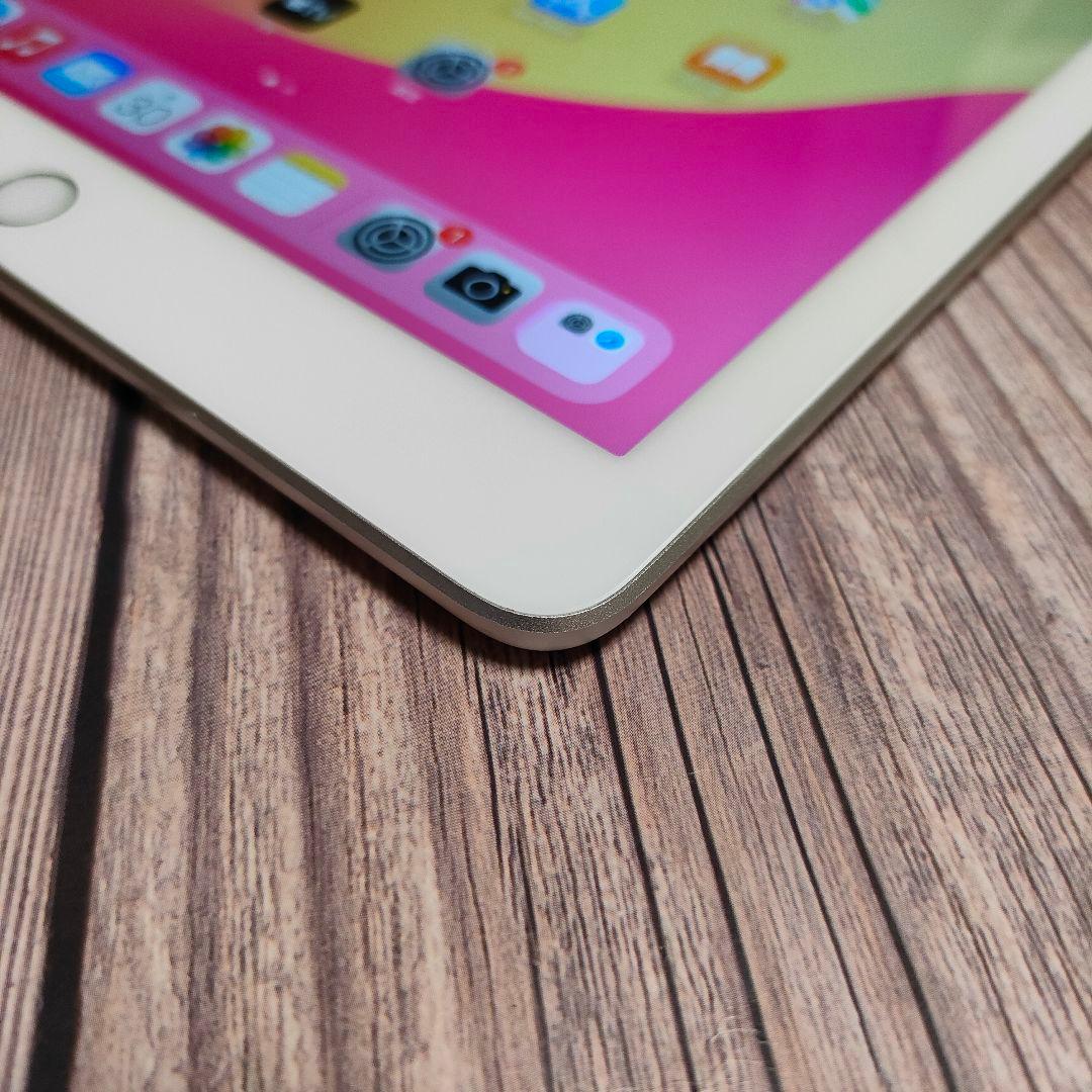 Apple iPad 第6世代 128GB SIMフリー 美品