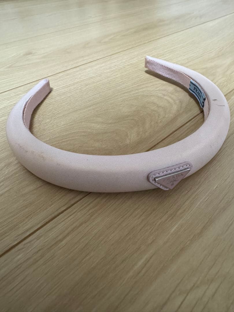 PRADA ピンク ヘアバンド