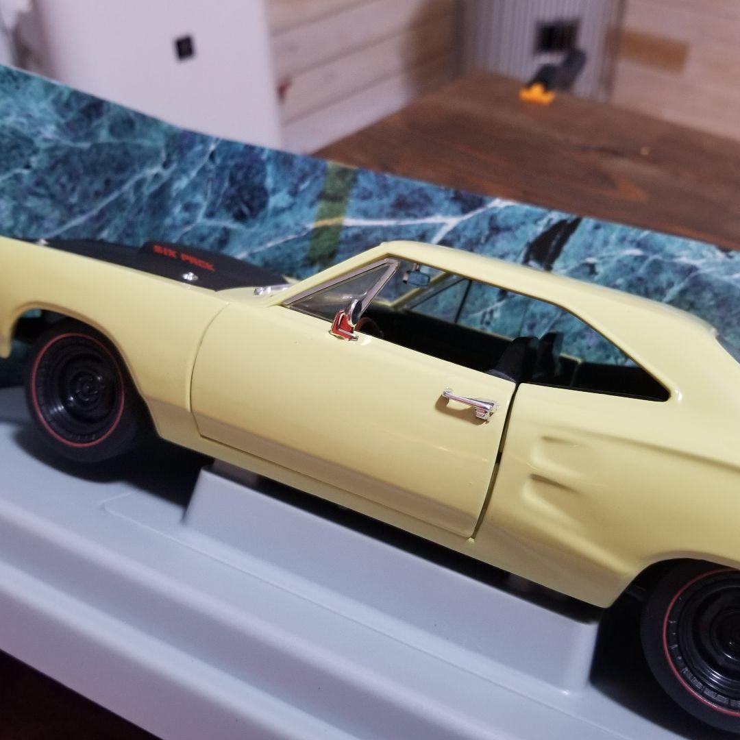 美品　絶版　Ertl　アーテル　69 Dodge　ダッジ スーパービー 1/18