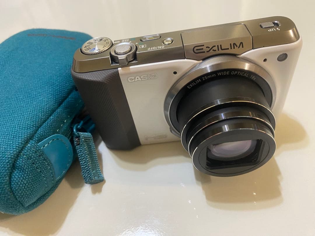 CASIO EXILIM ホワイト デジタルカメラ