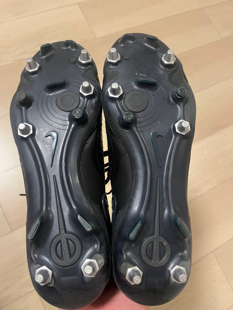 NIKE ティエンポ レジェンド 10 エリート SG 取り替え式　28.5
