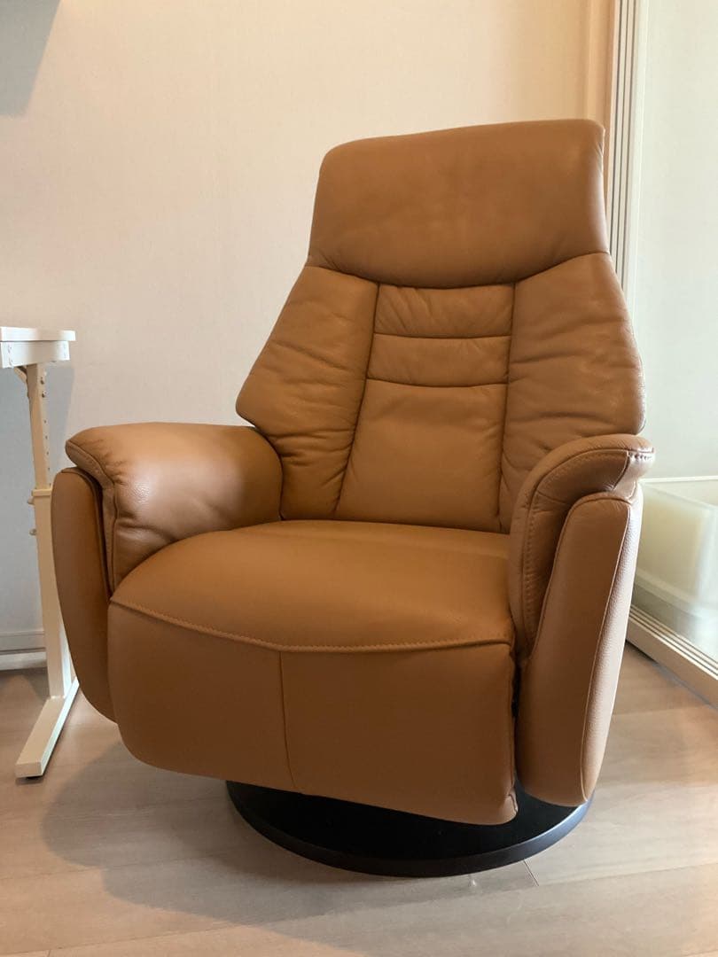 2024年購入 IDC大塚家具 電動リクライニングチェア 半革 定価16.8万円