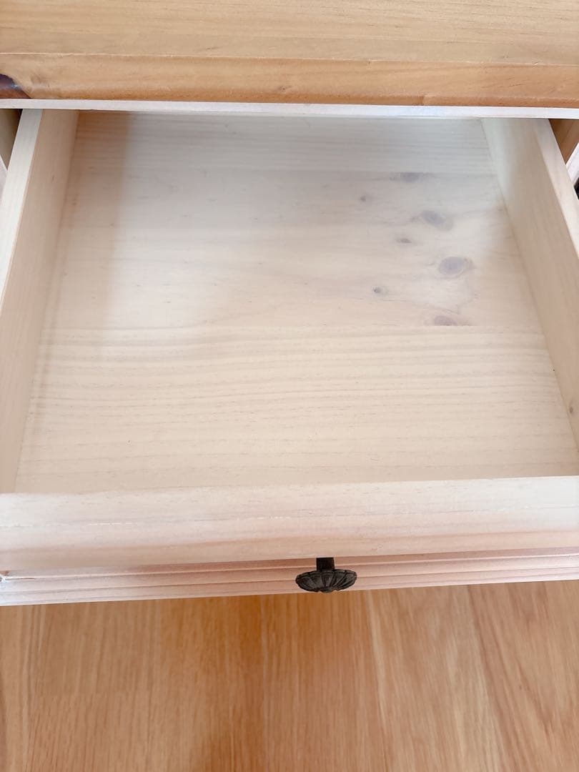 木製テレビ台 引き出し4つ ガラス扉付き　フレンチカントリー風　150センチ