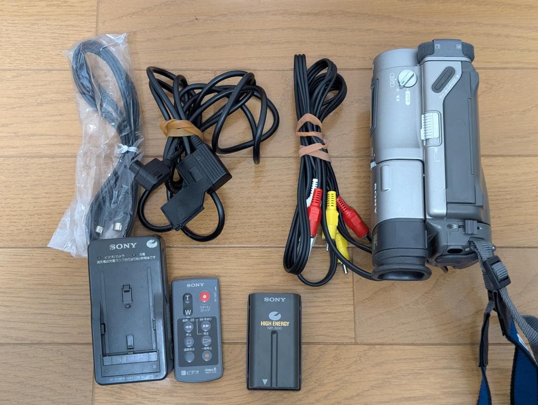 SONY CCD-TR1 ビデオカメラ ダビング等に
