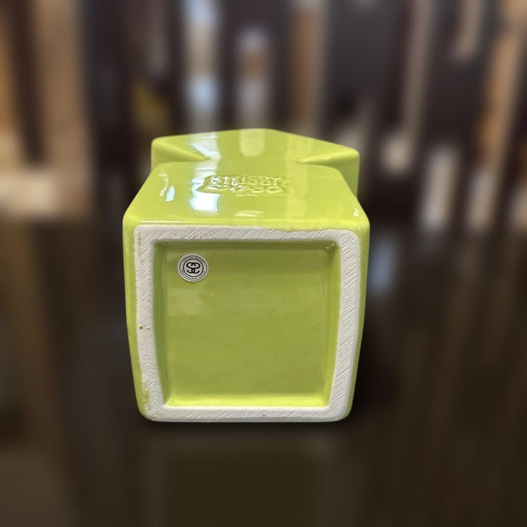 STÜSSY ダイヤモンド型花瓶 ライトグリーン