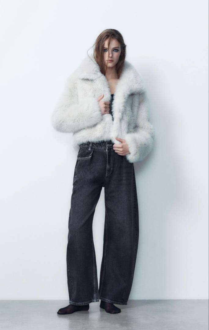 ZARA XS ショート丈フェイクファーコート