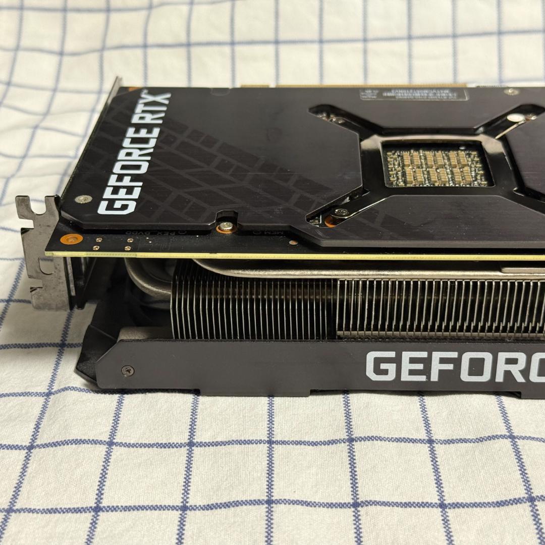 グラフィックボード・グラボ・ビデオカード ASUS RTX 3080 10GB TUF GAMING OC