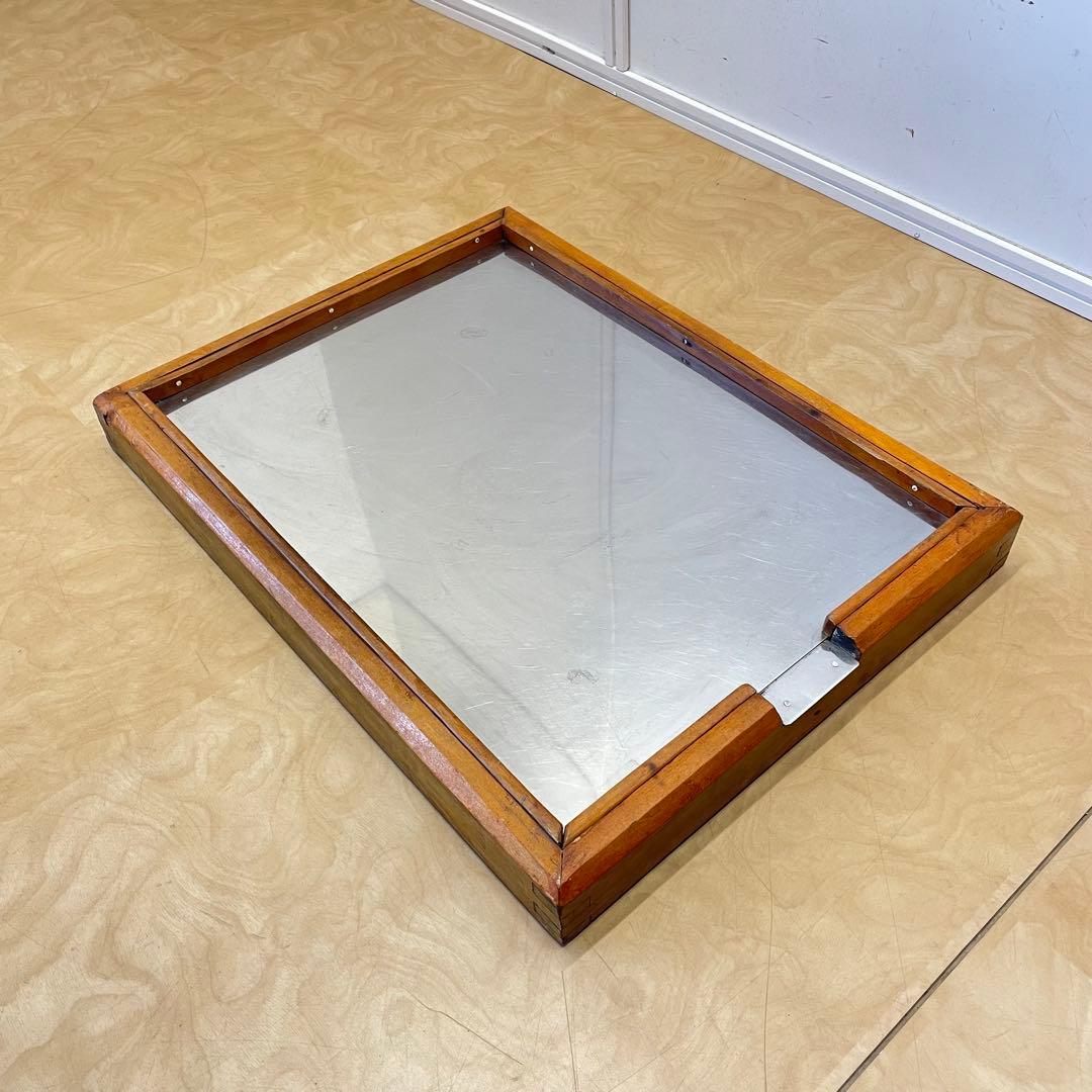 木枠ストーブ台① ビンテージ アンティーク レトロ 飾り台 花台