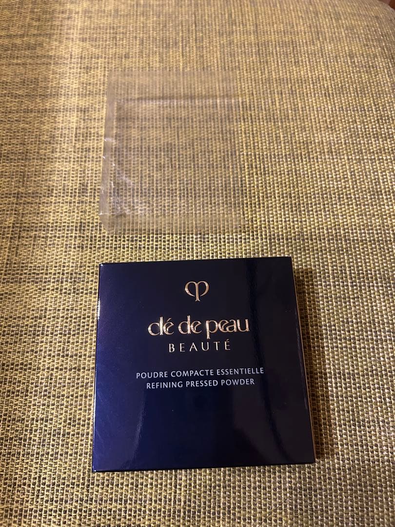 クレドポーボーテ　プードルコンパクトエサンシエルn 5g